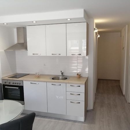 Apartment Leptir Podstrana Exteriör bild