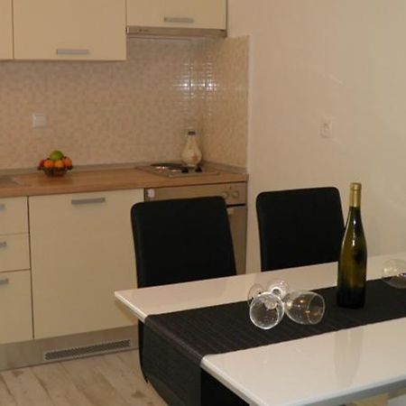 Apartment Leptir Podstrana Rum bild
