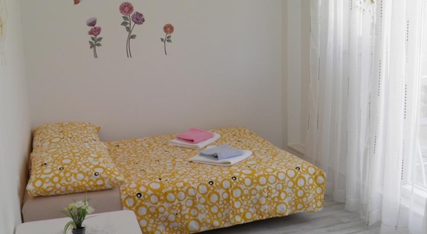 Apartment Leptir Podstrana Rum bild